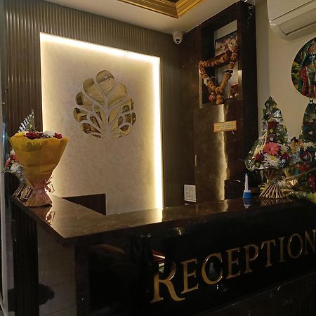 אויאיין Shree Shyamraj Hotel מראה חיצוני תמונה